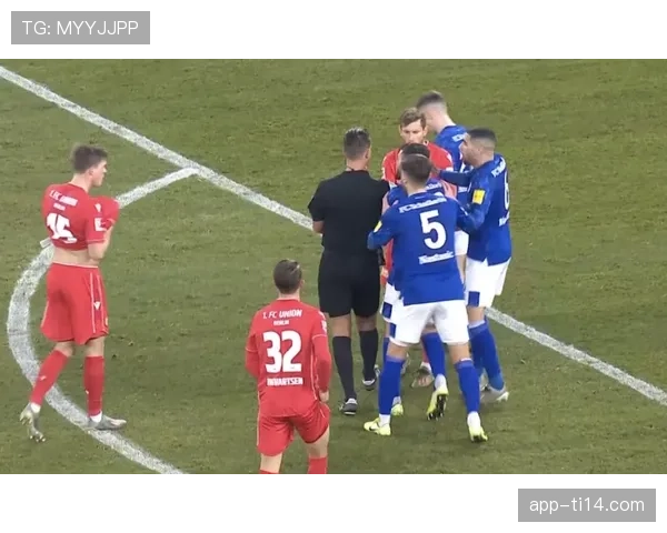 德国警方通报:成功打击一个操纵德甲保级赛事的赌博团伙 德国警方通报:成功打击一个操纵德甲保级赛事的赌博团伙